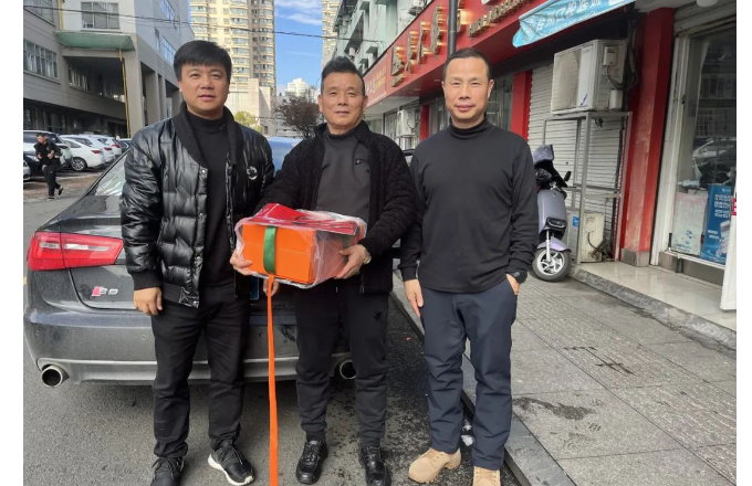 水晶光電開展春節前走訪慰問活動